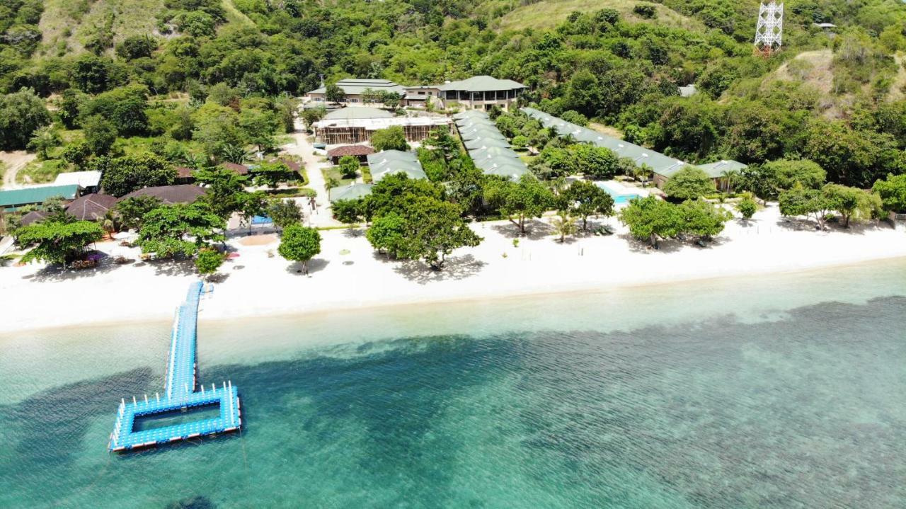 Sylvia Beach Villa Labuan Bajo Exterior photo