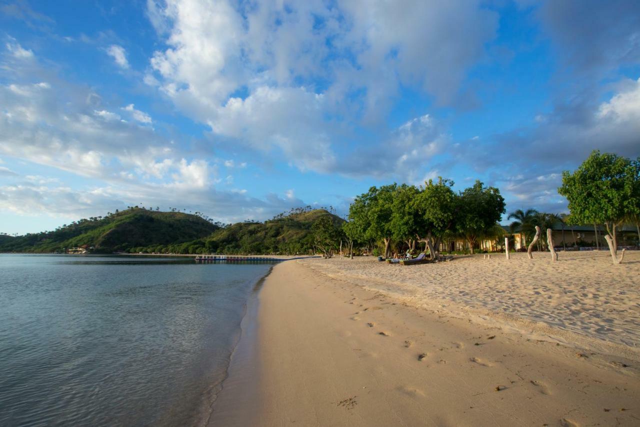 Sylvia Beach Villa Labuan Bajo Exterior photo